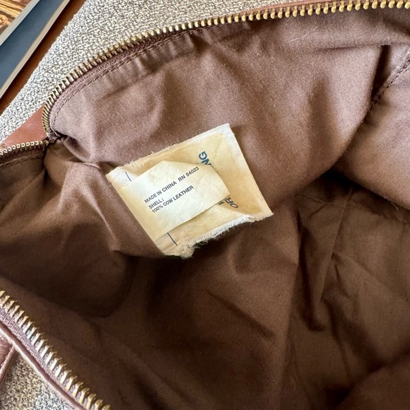 GAP Chocolate Leather Sling - Picture 10 of 10